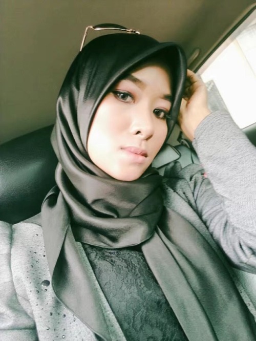 captcat8516: wowsukatetek: #hijabers #alorsetar #aida Nice