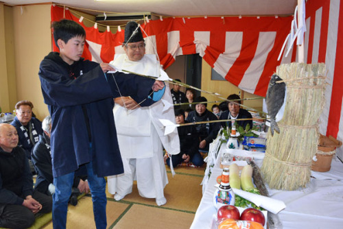 尾鷲 ヤーヤ祭りの成功祈る 祷屋開きと巻きわら結い 三重[伊勢新聞]2018-01-08