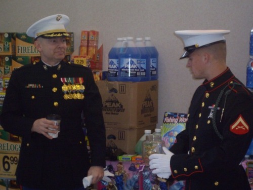 msashleighlacey:  mossyoakmaster:  Tbt to 2008 doing Toys for Tots  Awww best friend so young!   Haha all of 20!