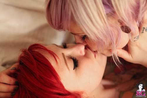 Perfect Suicide Girls