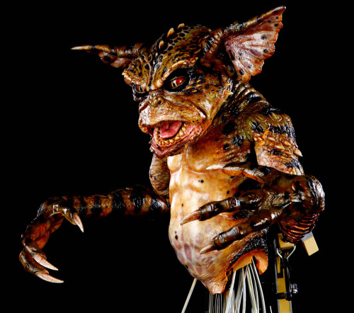 90s-movies-blog:  Gremlins 2 puppets 