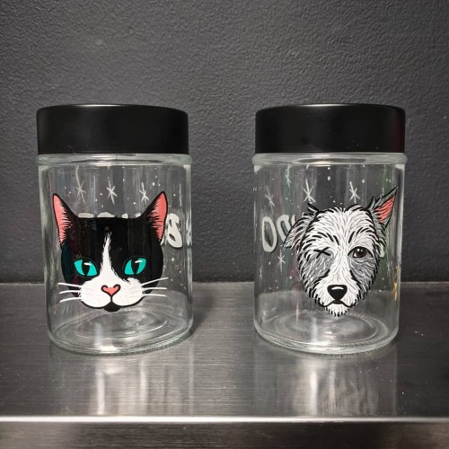 Some cute little custom jars, ready to be filled with yummy things! Also, the furry inspirations. Lo