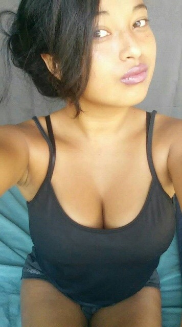 808hawaiianboi: Some Hilo girls that I wouldn’t mind smashing! Big island!