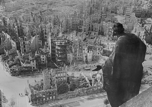 mpdrolet:View from the town hall tower with sculpture on the destroyed city, Dresden, 1945 Walter Ha