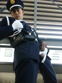 mantopping:  visit http://mantopping.tumblr.com/