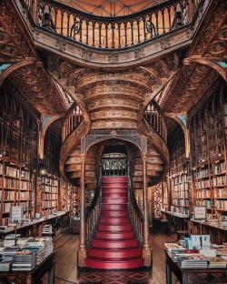 steampunktendencies:  LIvraria Lello, a bookshop in Porto, Portugal.