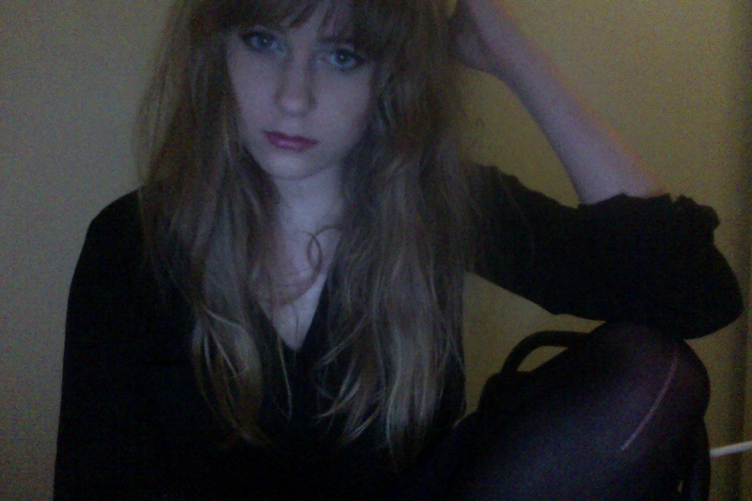 qou:  i-looked-like-a-wet-dog-10-minutes-ago-but-now-my-hair-sorta-dried-and-i-fixed-my-eyeliner
