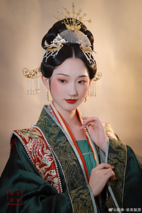 chinese hanfu makeup & hairstyle by 晓琳-装束复原