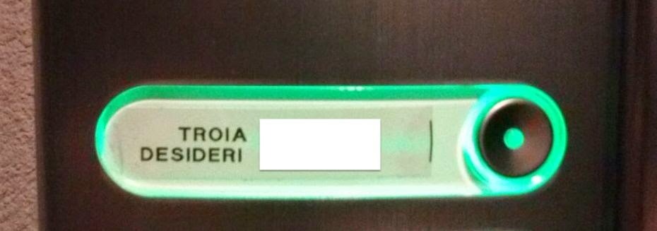buiosullelabbra:  madonnaliberaprofessionista:  Grazie internet.   Rido 