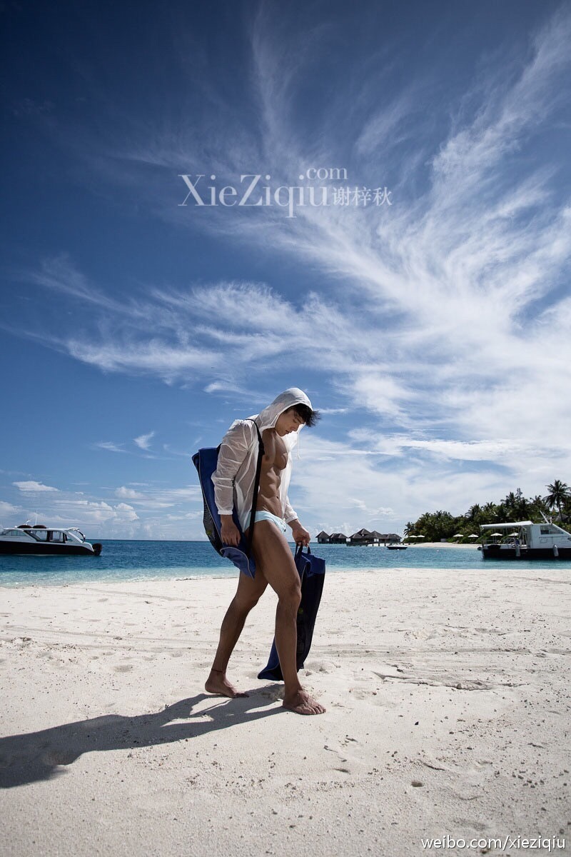 hunkxtwink:  XieZiQiu Photography   Hunkxtwink - More in my archive   