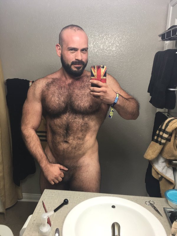 gmccowboy47:  bearyfellas:  🐻 sometimes you just need a bearyfella 🐻 bearyfellas.tumblr.com