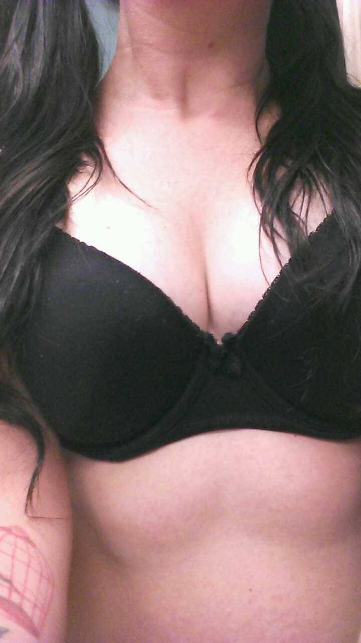 creepygirlmouse:  Naughty but I’ll treat you nice. (Live fast, die young, bad girls