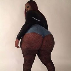 thickaddiction:  @fyebottom 😍😍😍