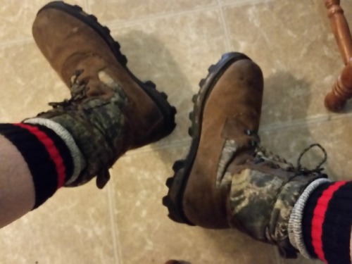 My thick hunting socks&hellip;.sweaty as fuck ..they stink good&hellip;give you an instant b