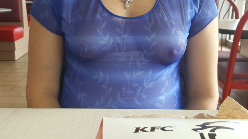 :Thanks for sharing!Mmmmm I bet she is finger lickin good!Expose your Titties here!Submitted byTumblr