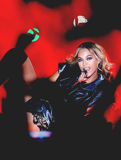 andrewblahfield:  Beyonce performs at the Pepsi Super Bowl XLVII Halftime Show    