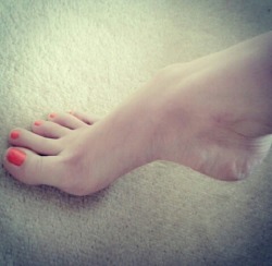 Girly Feet 101