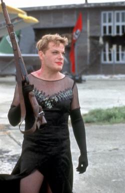 dominantlife:  walelawho:  sciencebranchblues:  There is literally nothing I don’t like about this picture.  Eddie Izzard is perfection.  OMG  Eddie Izzard is just incredible, I would like to think that in another life I would have the confidence to