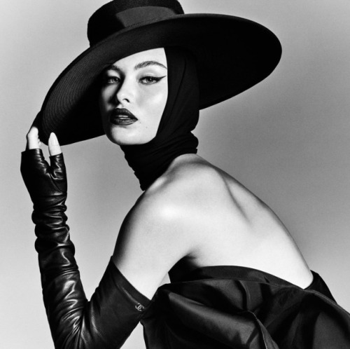 wearesodroee: Publication: Vogue Brazil August 2018Model: Grace ElizabethPhotographer: Luigi Murenu 