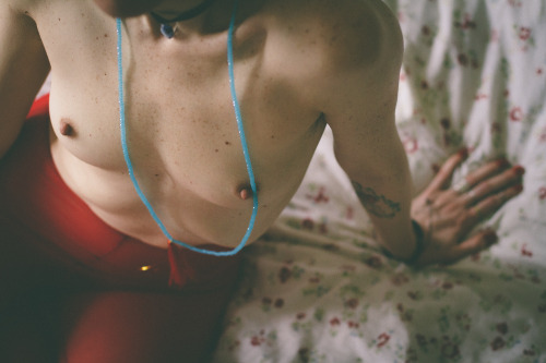 slide-2-unlock:  red leggings