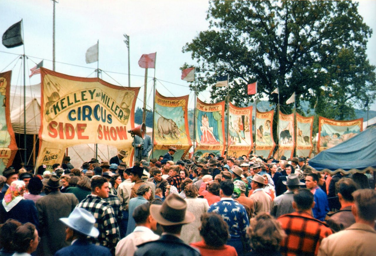 solo-vintage:  Old circus pictures from the 1940s and 1950s. 