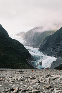 brutalgeneration:  Franz Josef Glacier by traceyjohns new computer! on Flickr. 