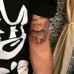 💀✖️ tatuaje de mapa de venezuela e