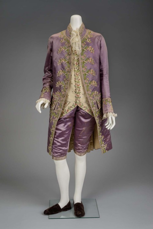 omgthatdress:Suit1770sThe Museum of Fine Arts, Boston