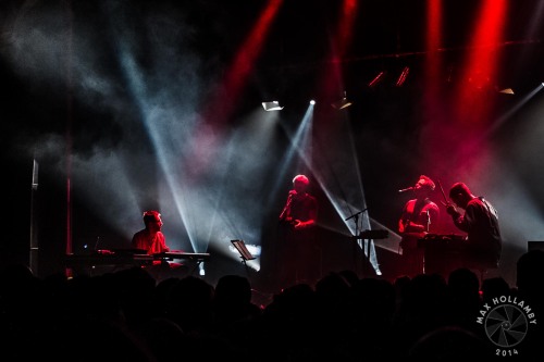 PORTICO LIVE AT ISLINGTON ASSEMBLY HALL  // PHOTOS: MAX HOLLAMBY