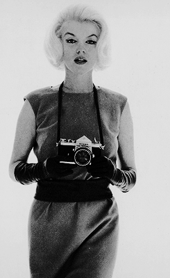 Porn photo beauvelvet:  Marilyn Monroe photographed