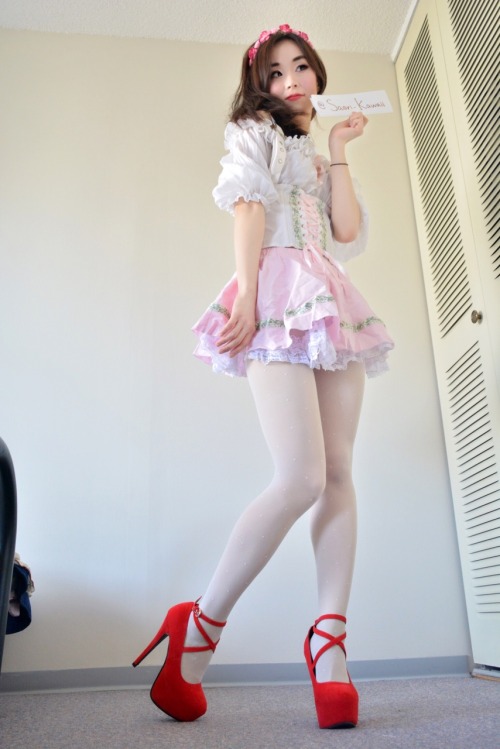 saori-kawaii:  Photos of the shoot from the porn pictures