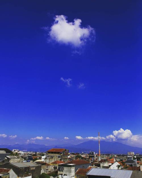 XXX #clouds #serendipity  (at Jln Jendral Sudirman photo