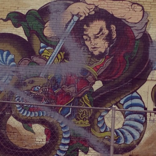 lostangelesstreetart:  Photo courtesy of my mom #samurai #graf #graff #graffiti #snake #mural #stree