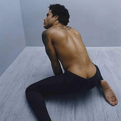 blackguido:  Lenny Kravitz. What a God 