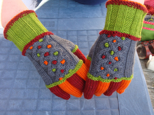 knithacker:Knit a Pair of Colorful Sebastian Gloves, Designed by Kristin Nicholas: https://buff.ly/