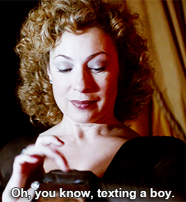 aflawedfashion:Things I love about River and The Doctor [13/??]  She calls sending