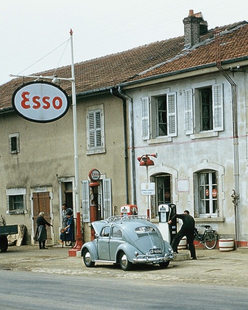 1950s gas station