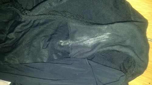 1 week panties. From the cleanest to the dirtiest. Do you like them?