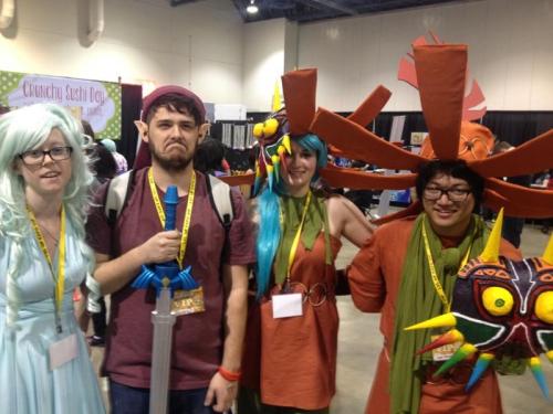 cutecumbercosplay: I had a blast at LvLUP expo! My boyfriend and I cosplayer Skull Kid and Skull Kid