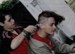 backaxwards:fairuza balk shaving edward furlong’s