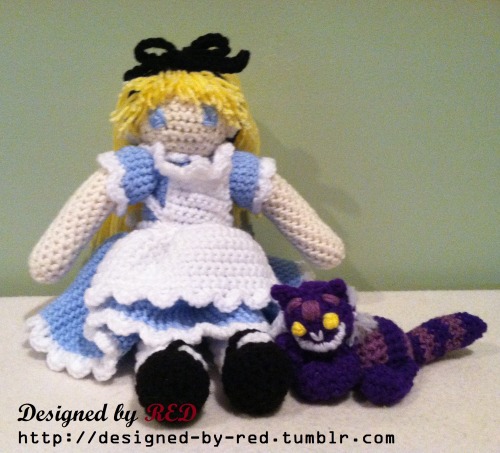 Alice and the Cheshire Cat Crochet Doll Set from Lewis Carroll&rsquo;s &ldquo;Alice&rsquo;s Adventur