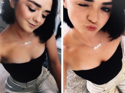 maisiewilliamsfans:  Maisie getting ready