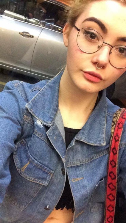 d0nnie-dorko:  I was looking fly as a fucking bumble bee yesterday   what you doing this weekend?