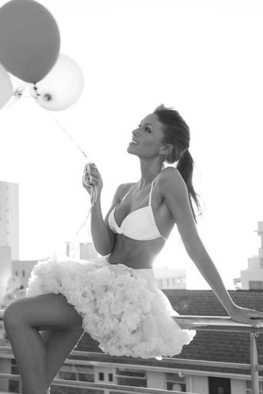 Suicide Betties XXX is the best website to find and share all of your favorite erotic