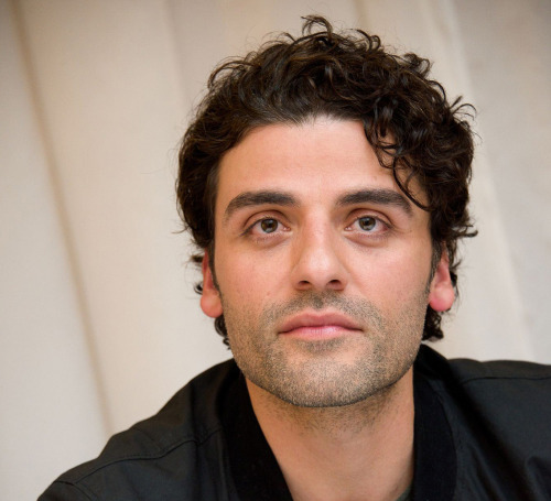 oscarisaacappreciationsociety:X-Men: Apocalypse London press junket, May 2016.Photos by Theo Kingma.