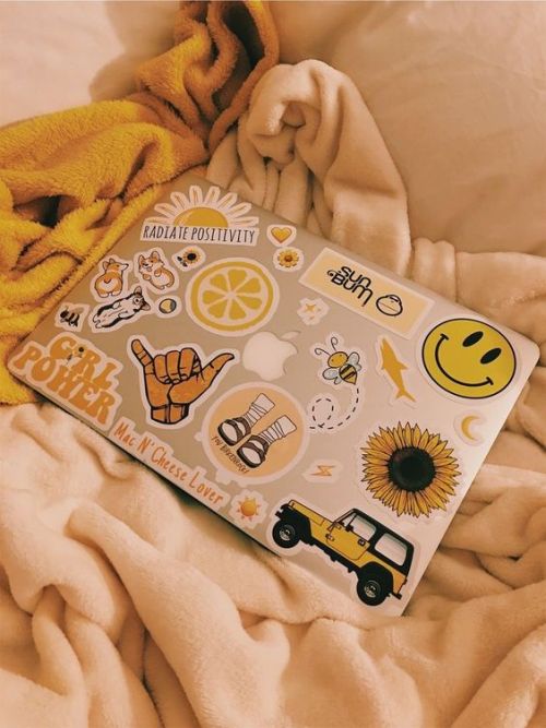 kirstenamber: kisses I absolutely love those stickers☀️need