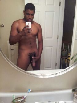 nudeselfshots-blackmen.tumblr.com post 89952002422