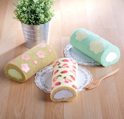 tinnictheguardian:nenrinya:Dezato Roll Cafe ๑Cute!