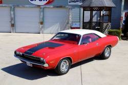 jacdurac:   1970 Dodge Challenger R/T  