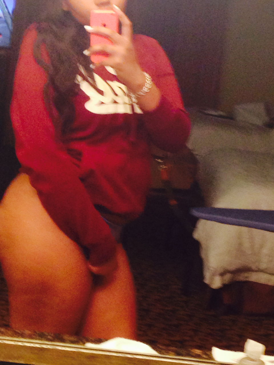 dannitheinfamous:i tried to do the hoodies and panties challenge or tag or whateva😩